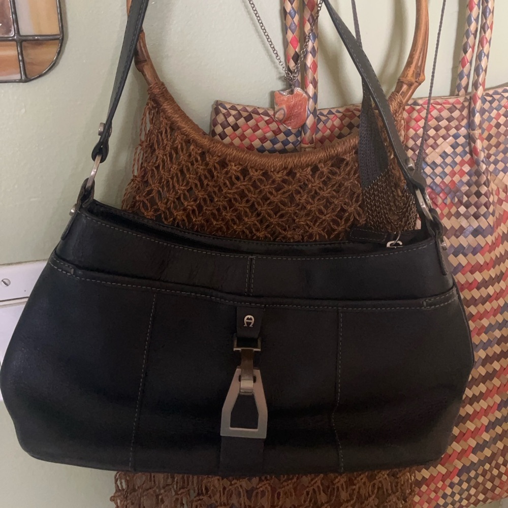Etienne Aigner Black Shoulder Bag with Structured Silhouette